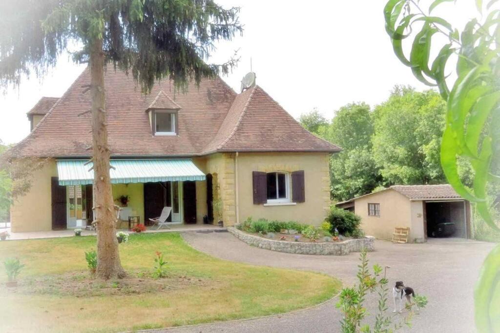 Photo of Buildings in Gensac