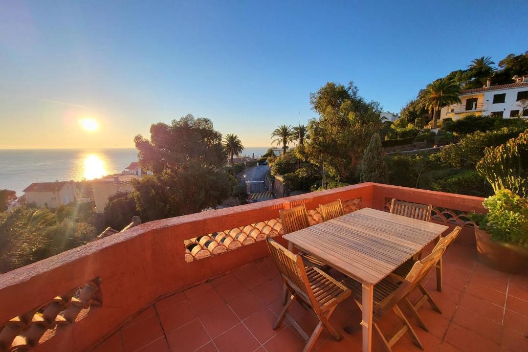Photo of Patio Balcony in Espero-Pax