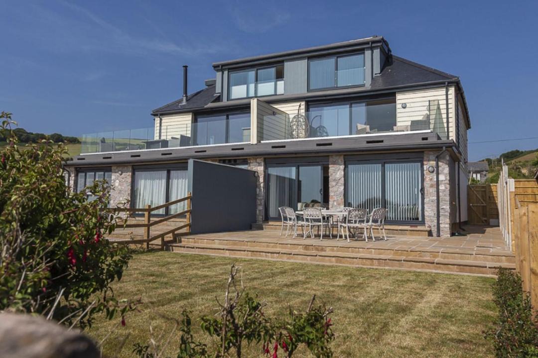 Photo of Buildings in Beesands