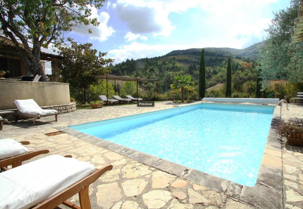 Photo of Others in Vercoiran