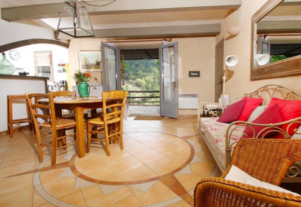 Photo of Others in Vercoiran