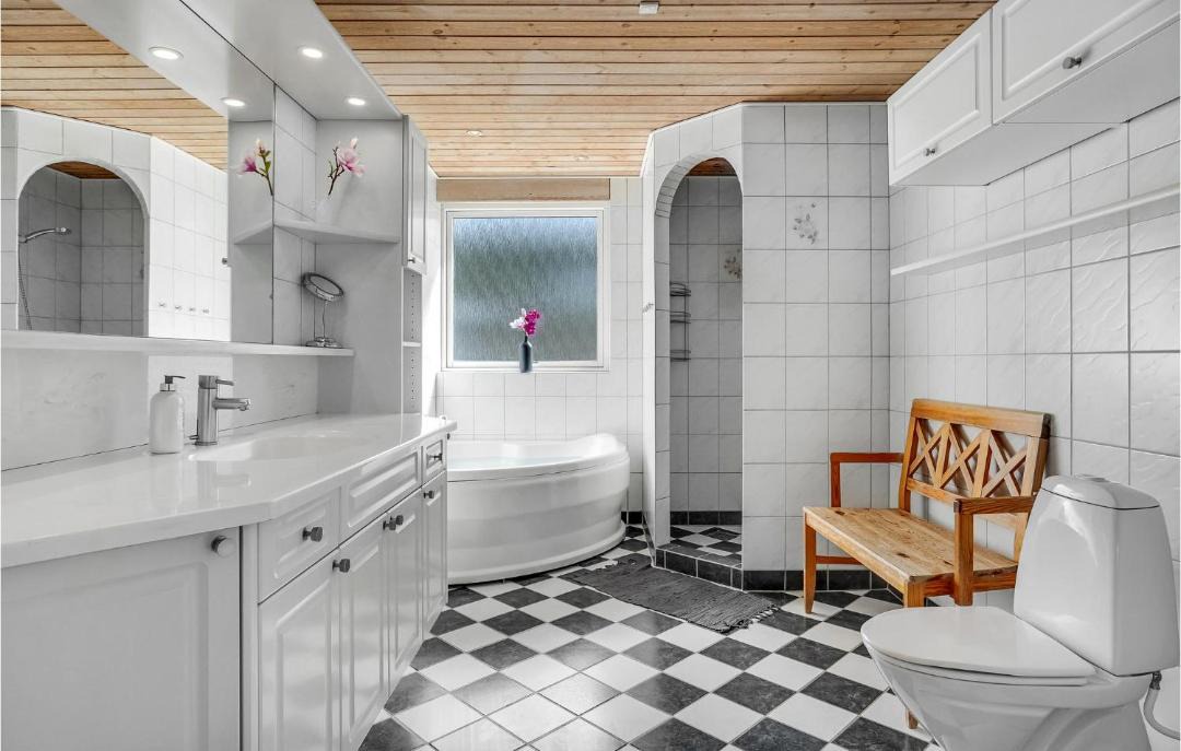 Photo of Bathroom in Ørsted