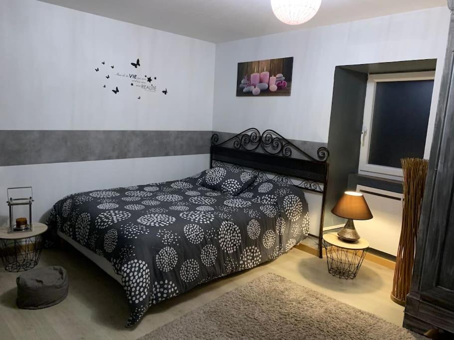 Photo of Bedroom in Gond-Pontouvre