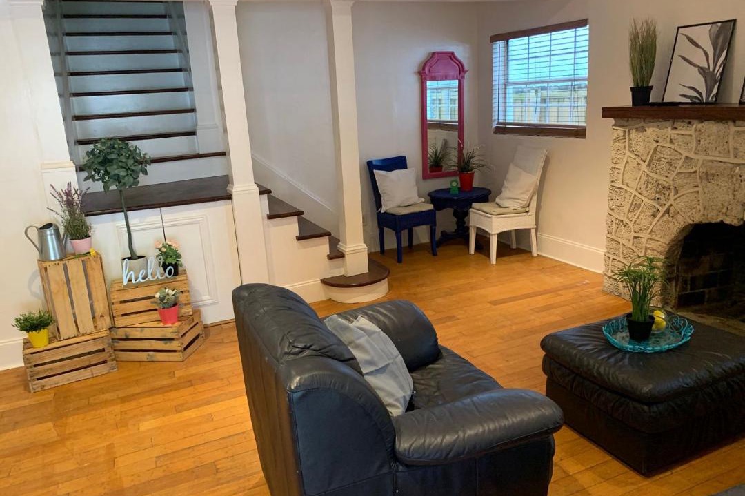 Photo of Livingroom in Midtown
