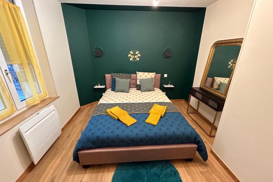 Photo of Bedroom in Ay