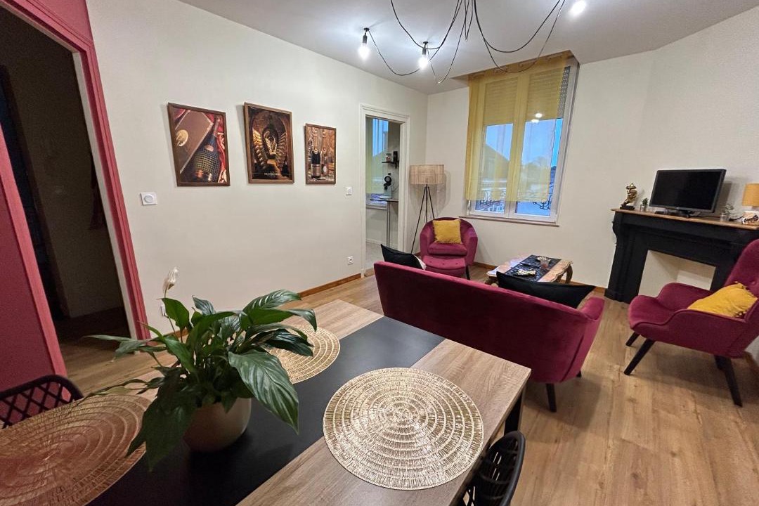 Photo of Livingroom in Ay