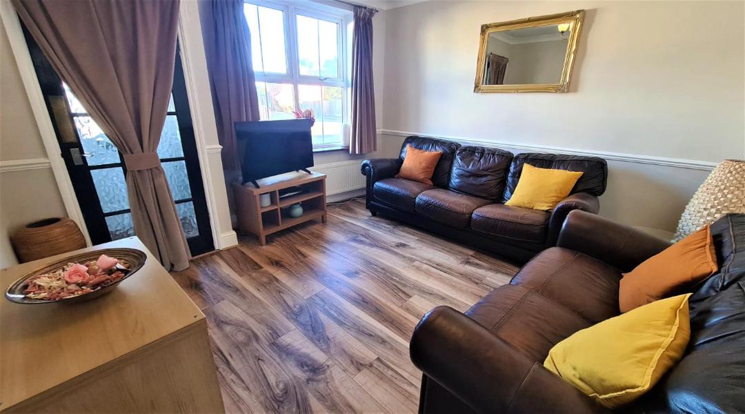 Photo of Livingroom in Rayleigh