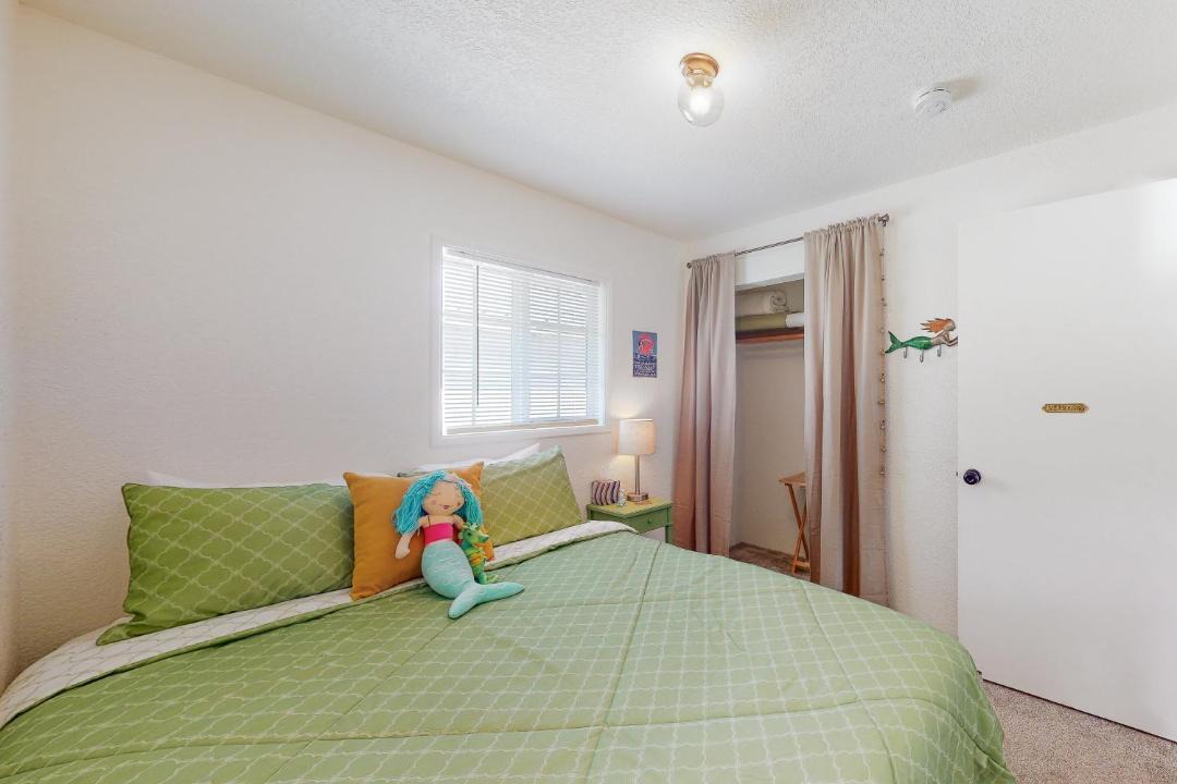 Photo of Bedroom in Winchester Bay