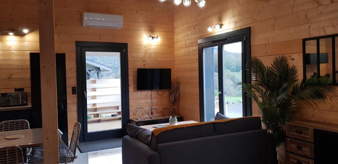 Photo of Livingroom in Charritte-de-Bas