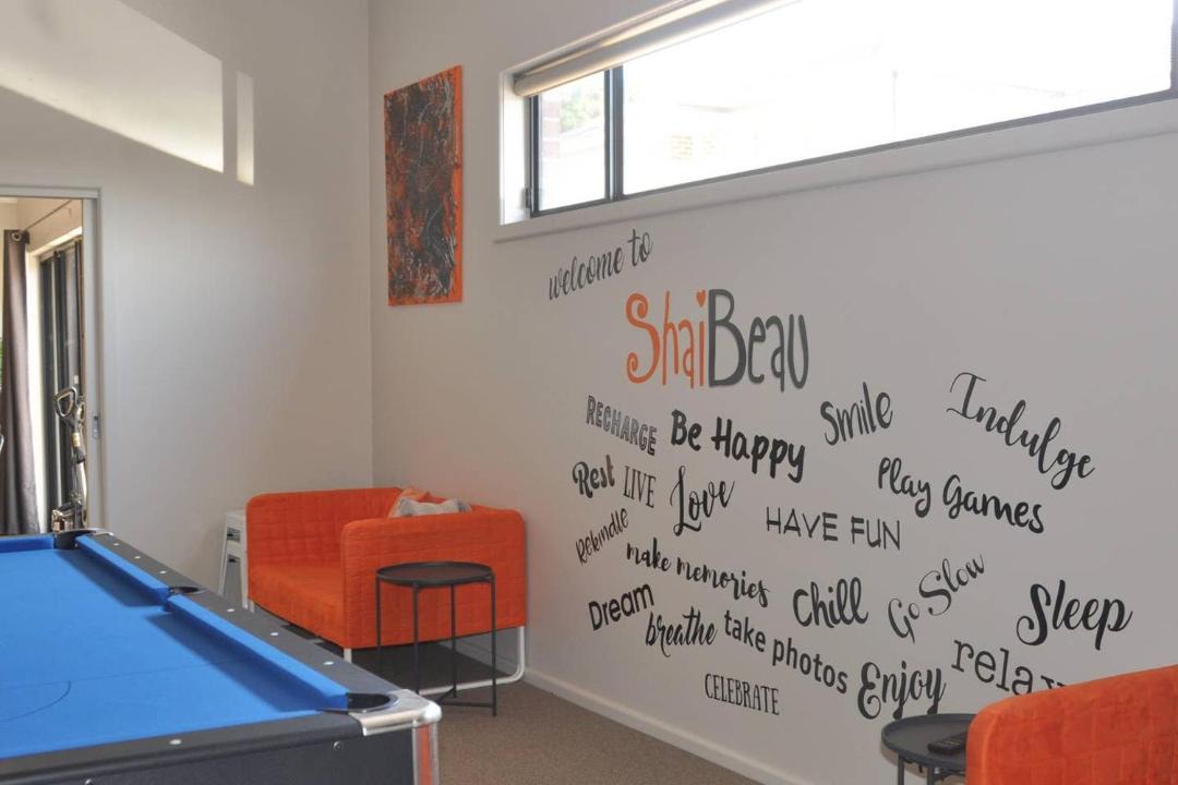 Photo of Others in Canadian