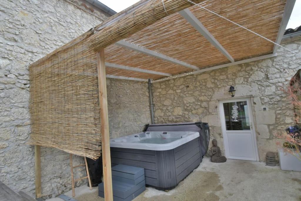 Photo of Others in Castelnau-sur-l'Auvignon