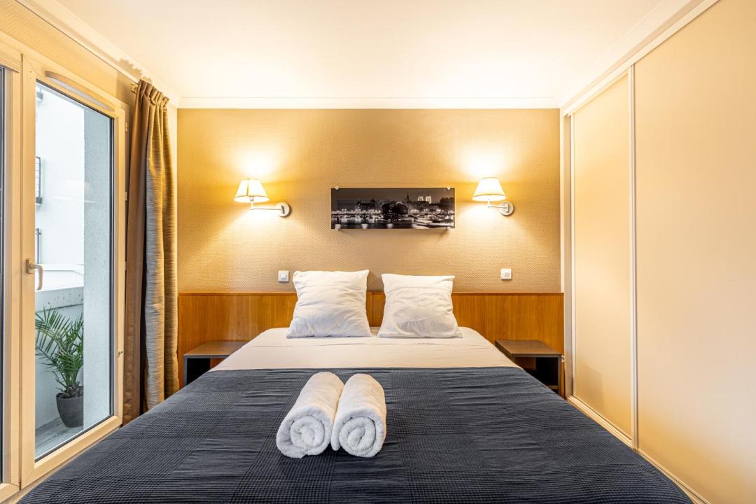 Photo of Bedroom in Issy-les-Moulineaux