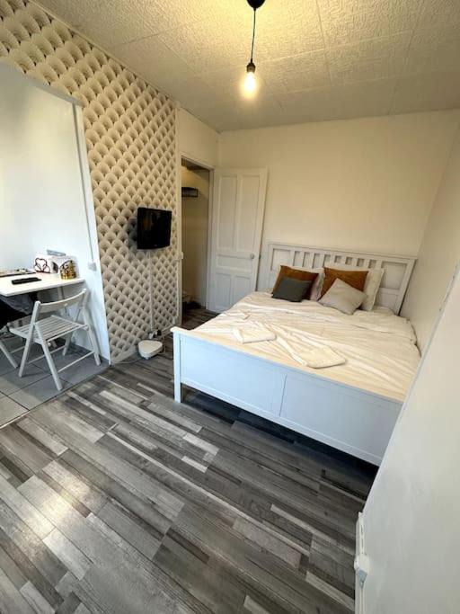 Photo of Bedroom in Bagneux