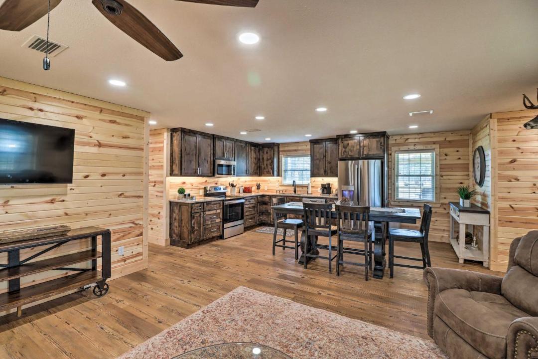 Photo of Livingroom in Greers Ferry