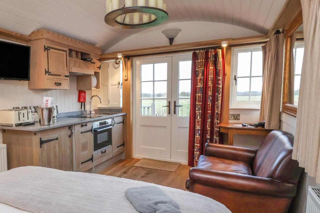 Photo of Others in Ryther