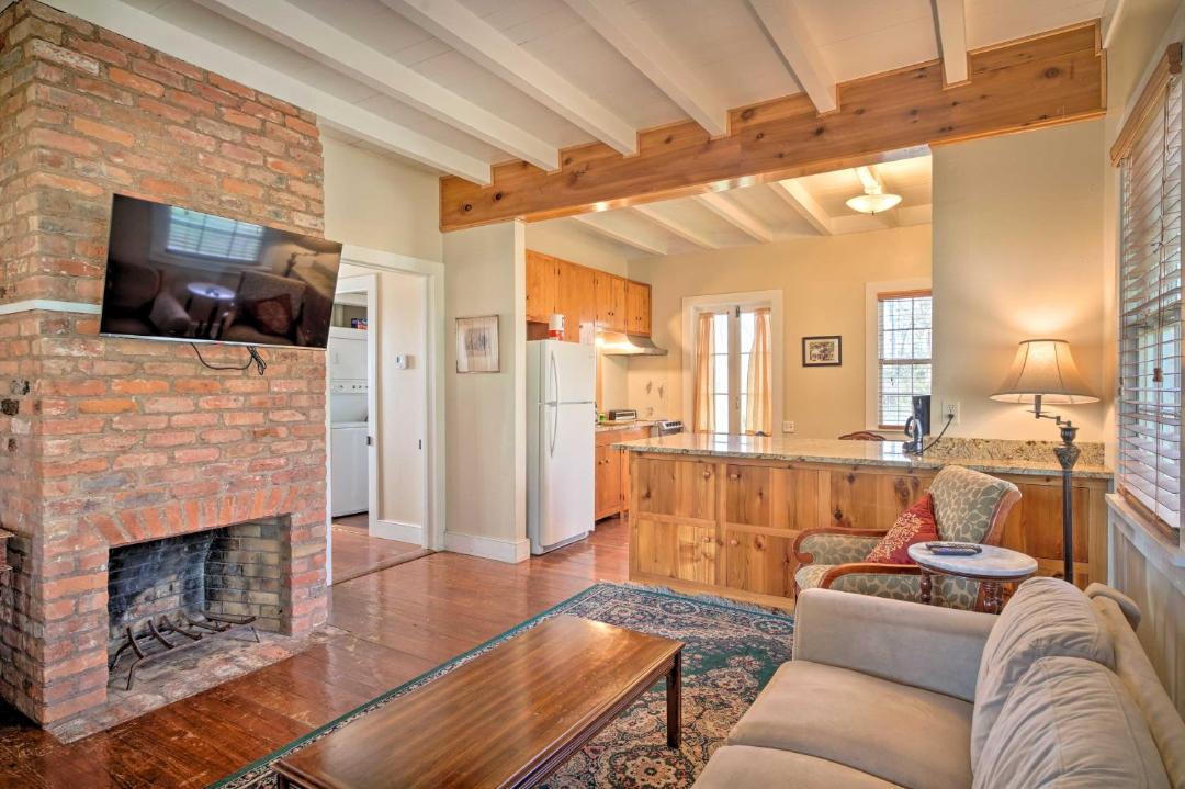 Photo of Livingroom in Houma