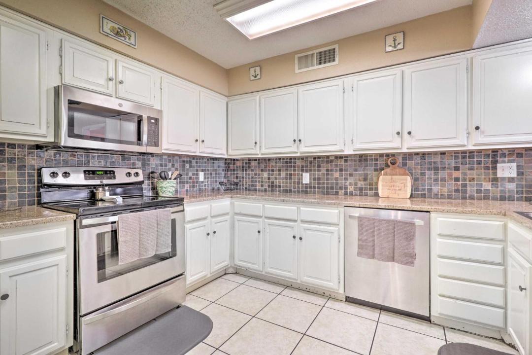 Photo of Kitchen in Point Venture