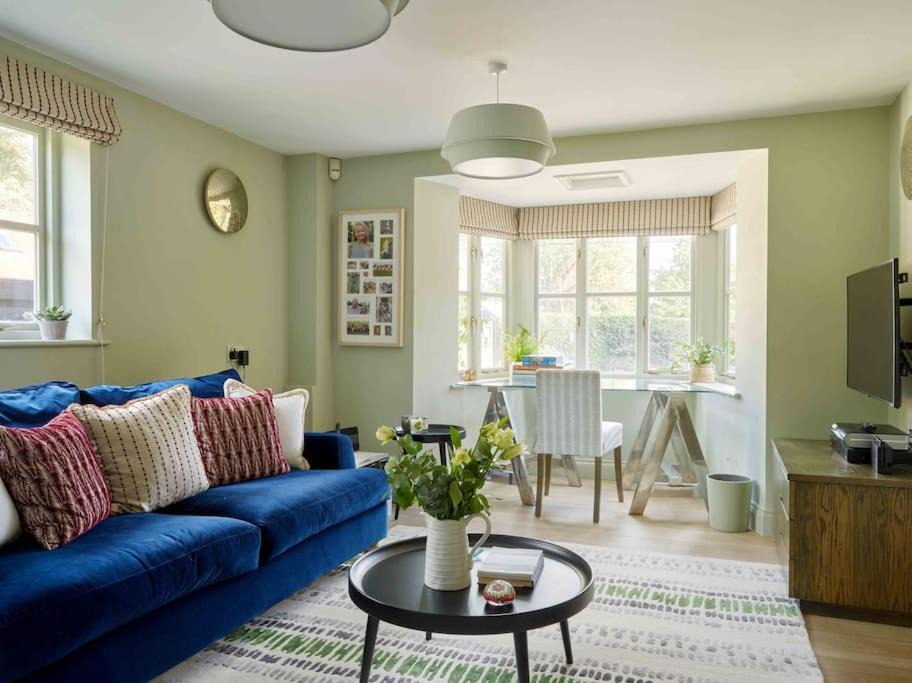 Photo of Livingroom in Turville