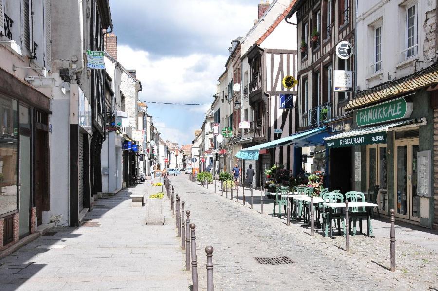 Photo of Buildings in Vernon