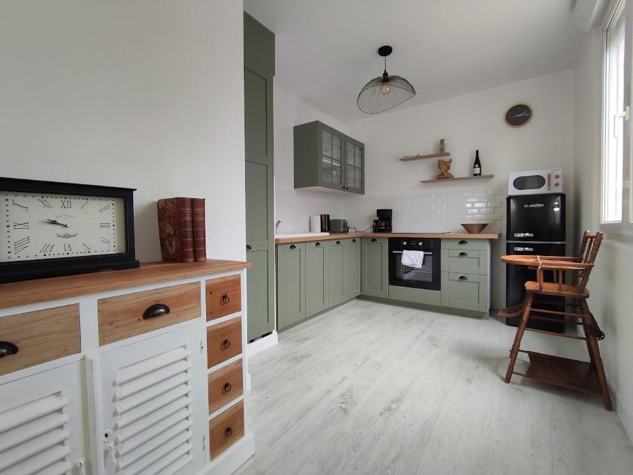 Photo of Others in Saint-Jean-le-Thomas