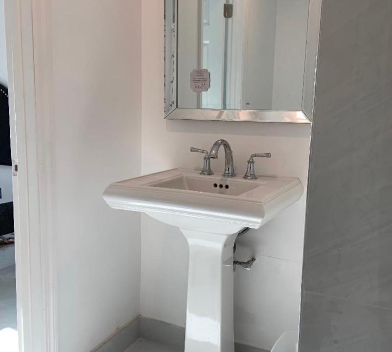 Photo of Bathroom in Sandalfoot Cove