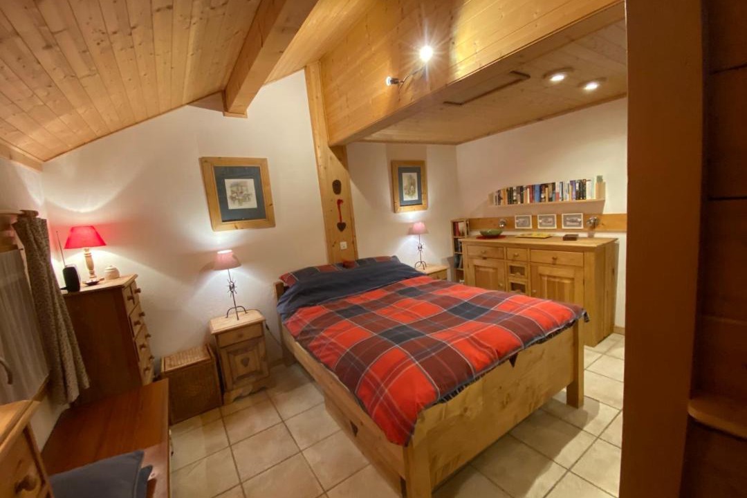 Photo of Bedroom in Thones