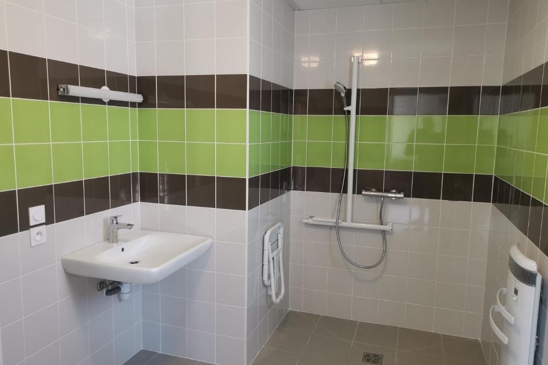 Photo of Bathroom in Mouthe