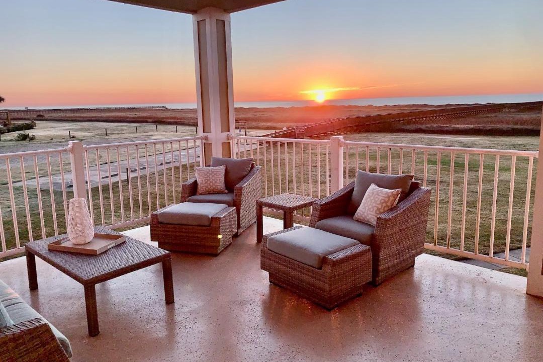 Photo of Patio Balcony in Red Fish Cove
