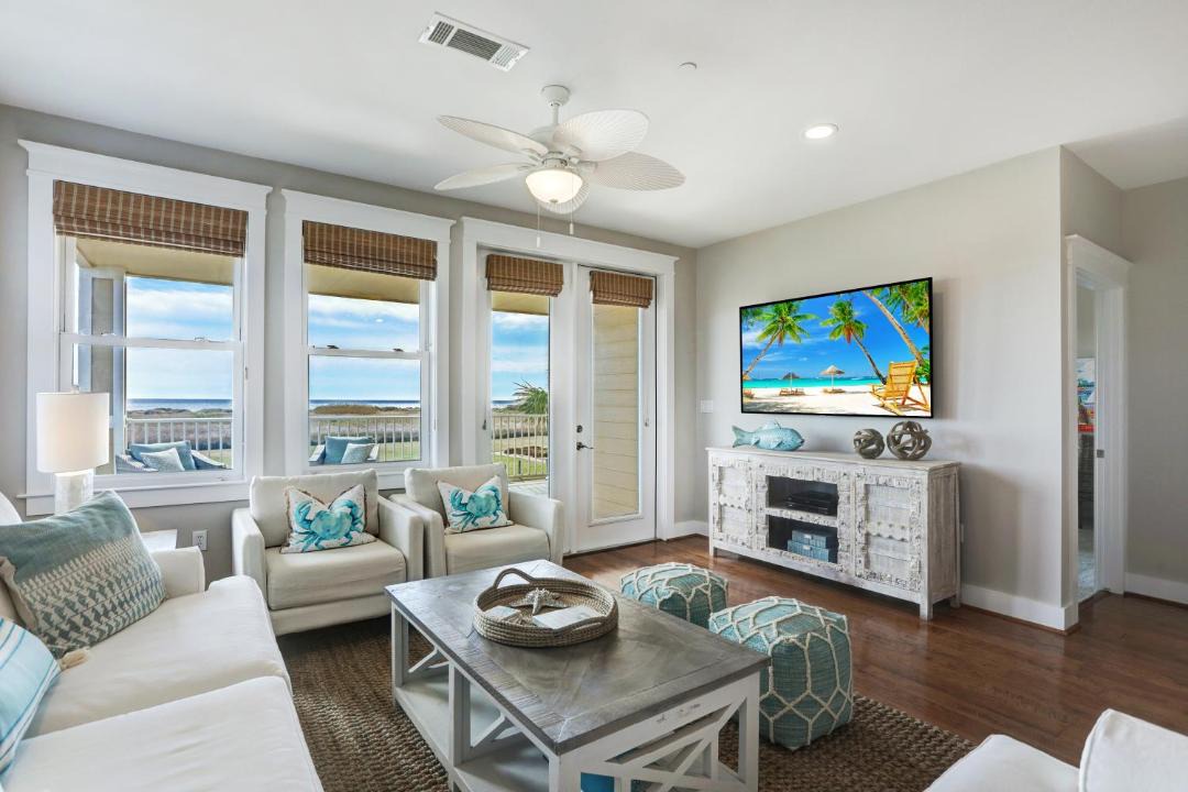 Photo of Livingroom in Red Fish Cove
