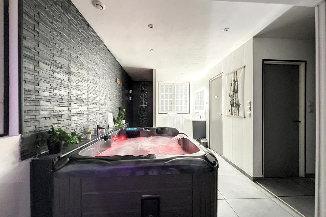 Photo of Others in Downtown