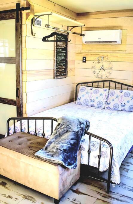 Photo of Bedroom in Saint Helena Island