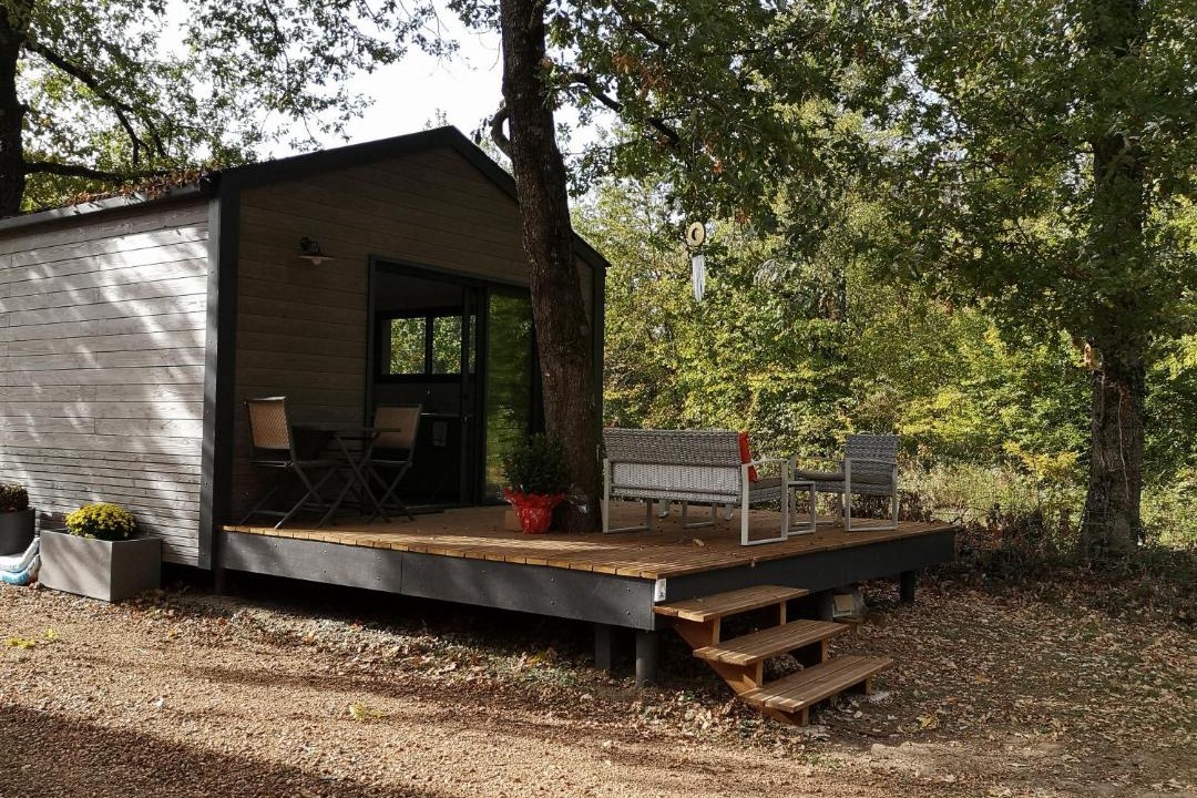 Photo of Buildings in Charmeil