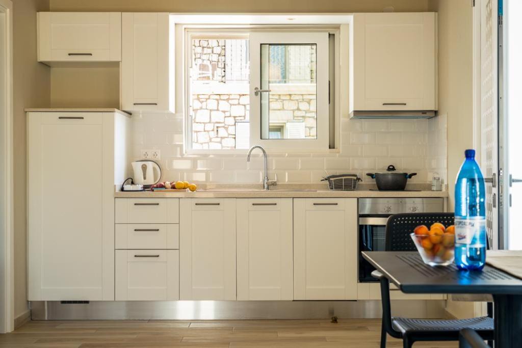 Photo of Kitchen in Evreti