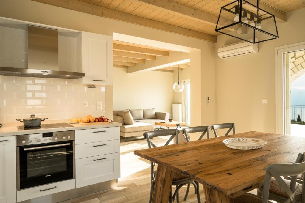 Photo of Kitchen in Evreti