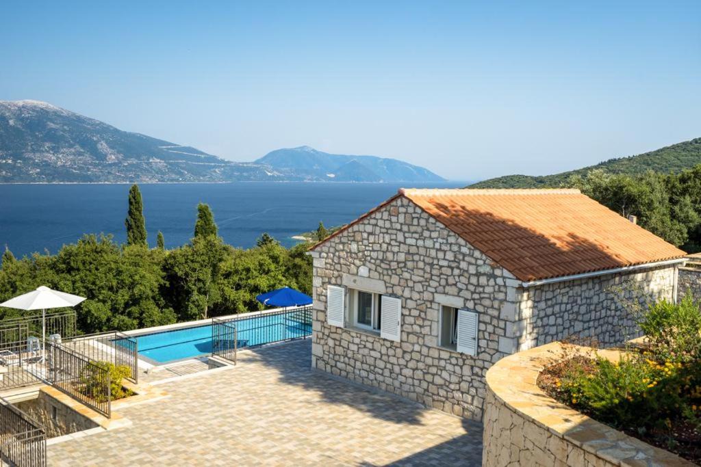 Photo of Others in Evreti