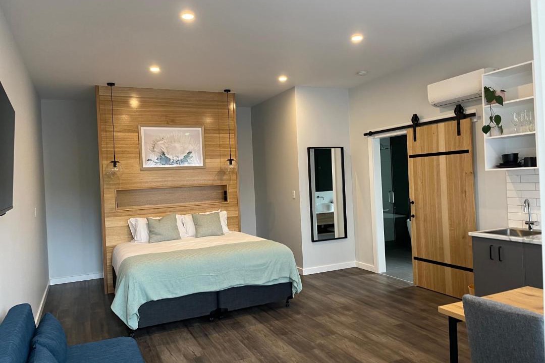 Photo of Others in Woodside