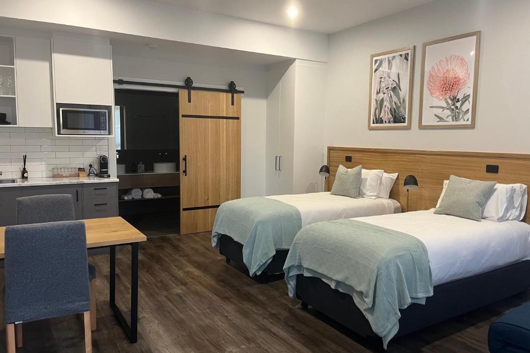 Photo of Others in Woodside