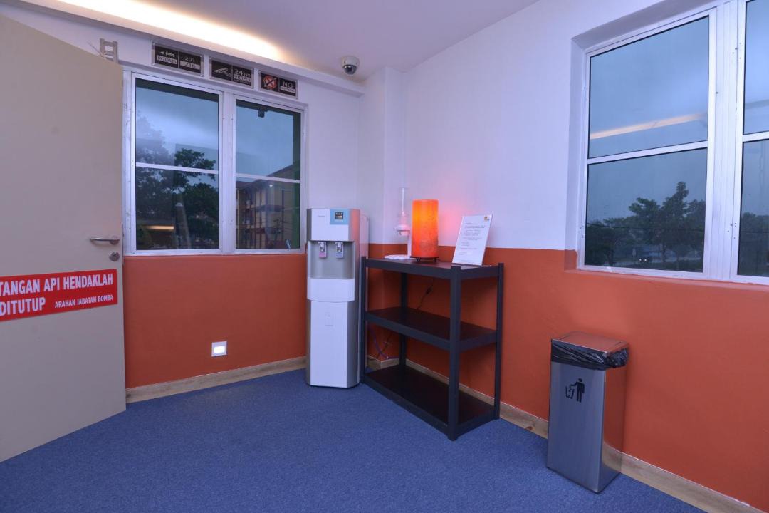 Photo of Others in Parit Raja