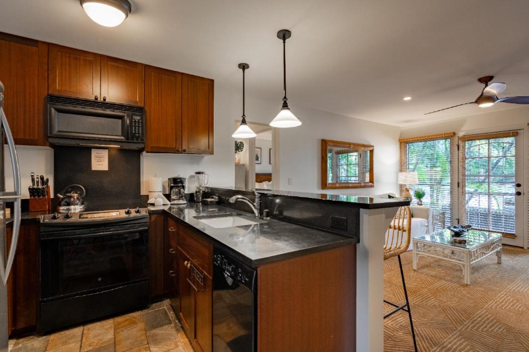 Photo of Kitchen in Historic Lahaina Front Street