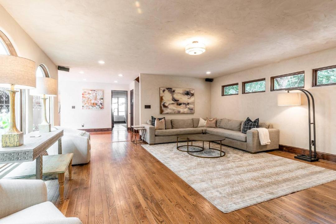 Photo of Livingroom in Marietta