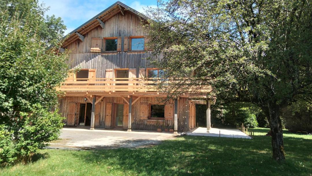 Photo of Buildings in Le Fied