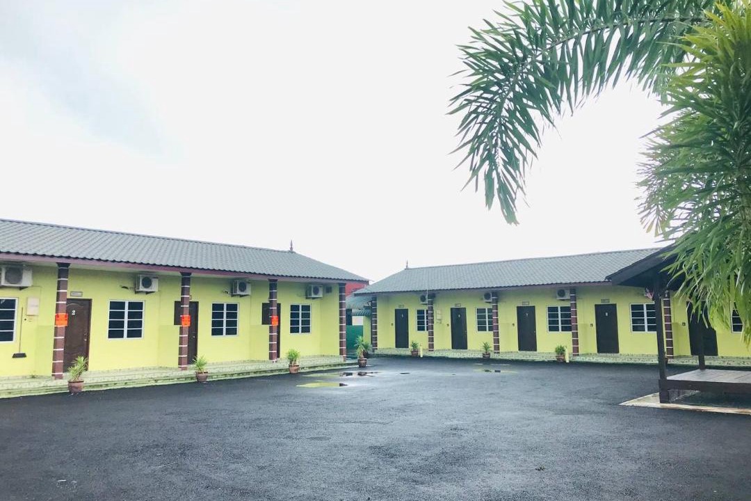 Photo of Buildings in Kampung Pengkalan Maras