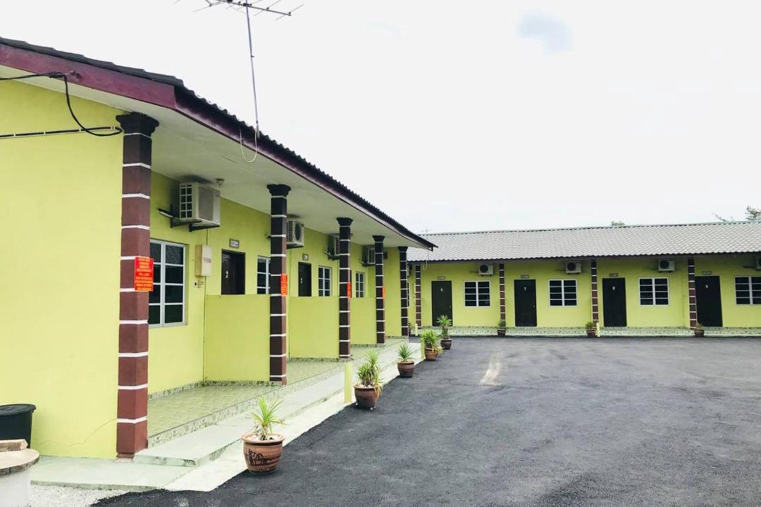 Photo of Buildings in Kampung Pengkalan Maras