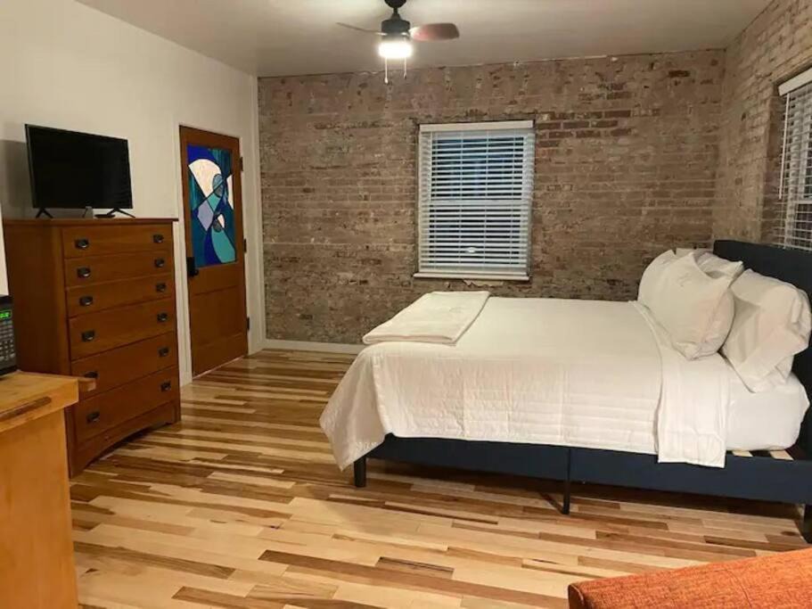 Photo of Bedroom in Augusta