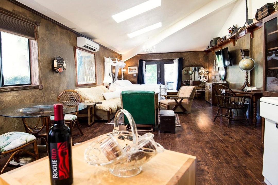 Photo of Livingroom in Grants Pass