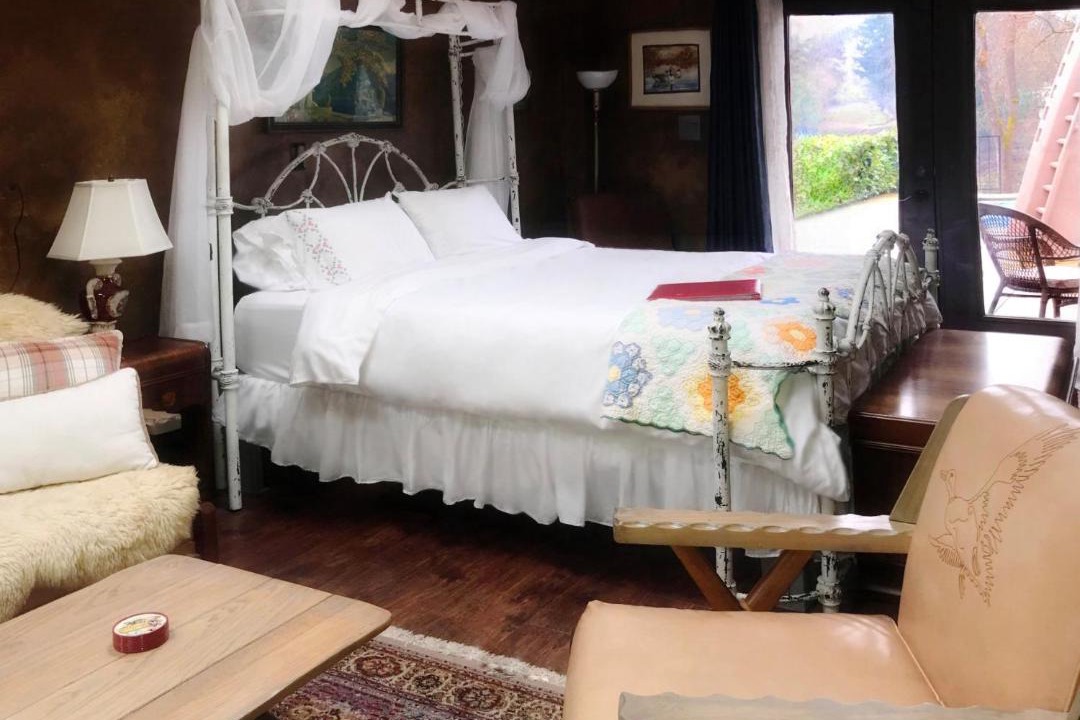 Photo of Bedroom in Grants Pass