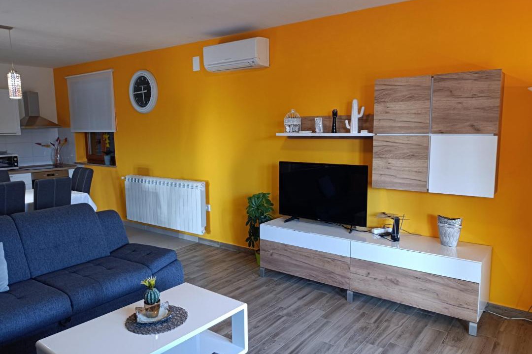 Photo of Livingroom in Vinez