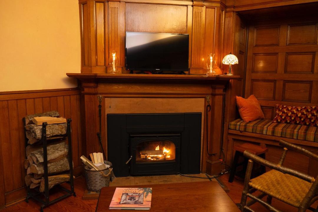 Photo of Livingroom in Elizabethtown