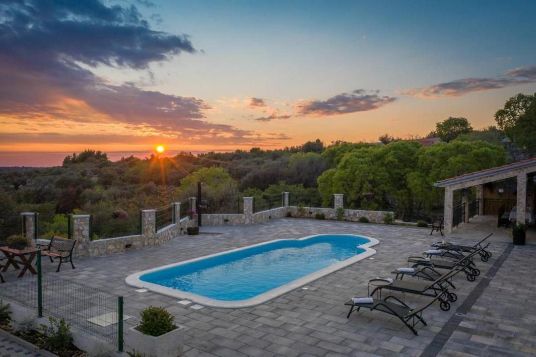 Photo of Outdoor in Jarebinjak