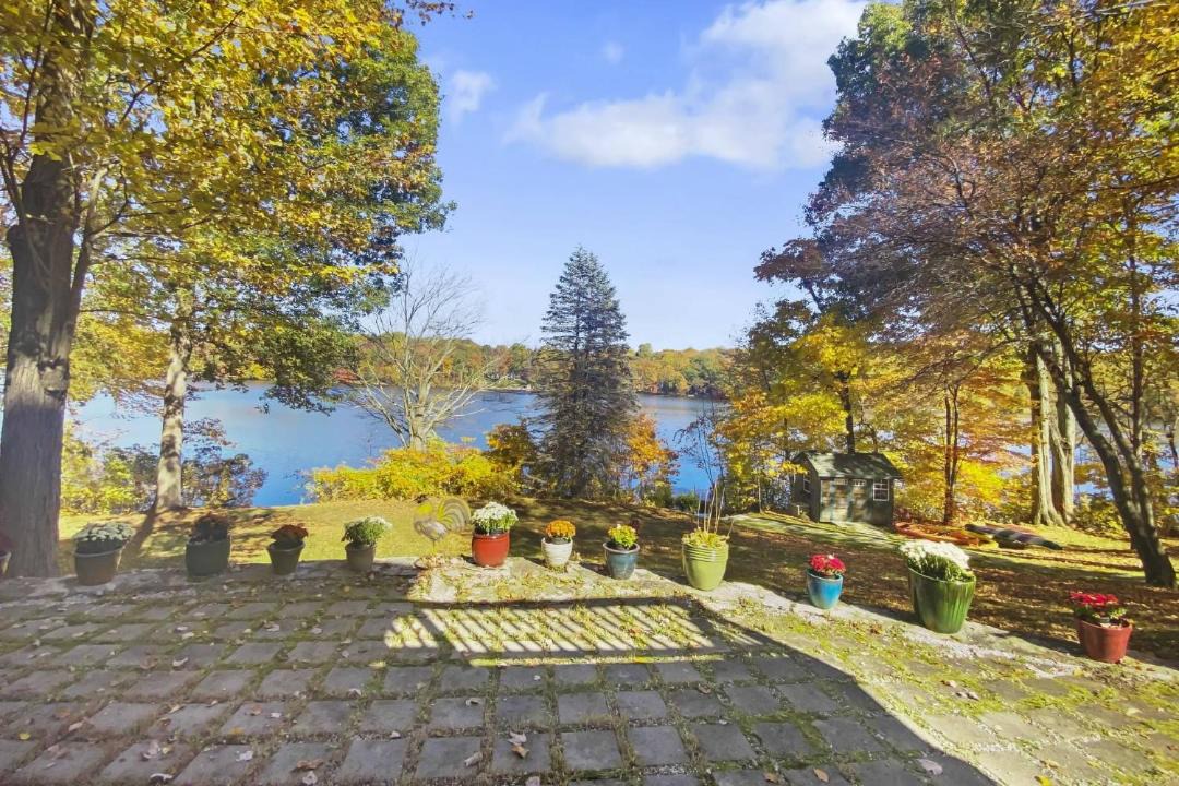 Photo of Others in Newtown